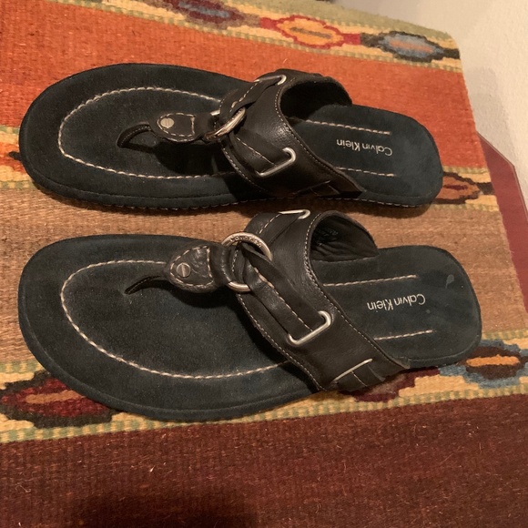 Sandals_&_Flip_Flops